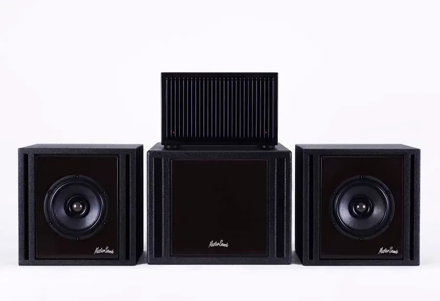 Clarity A: two compact black speakers either side of a central amplifier unit.